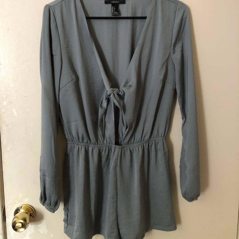 Sage green long sleeve keyhole romper